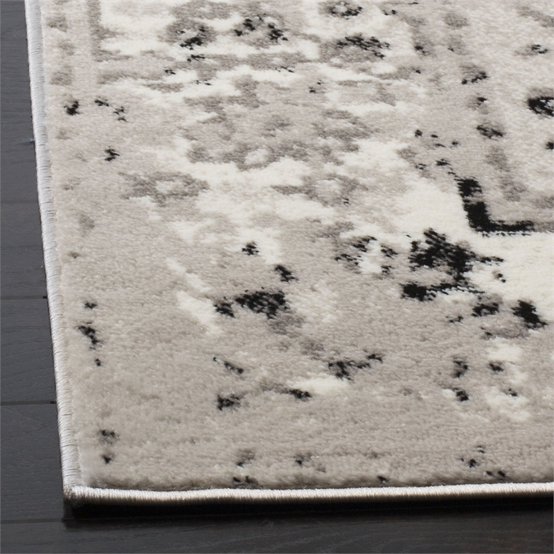 Safavieh Skyler 3' x 5' Rug in Gray and Ivory