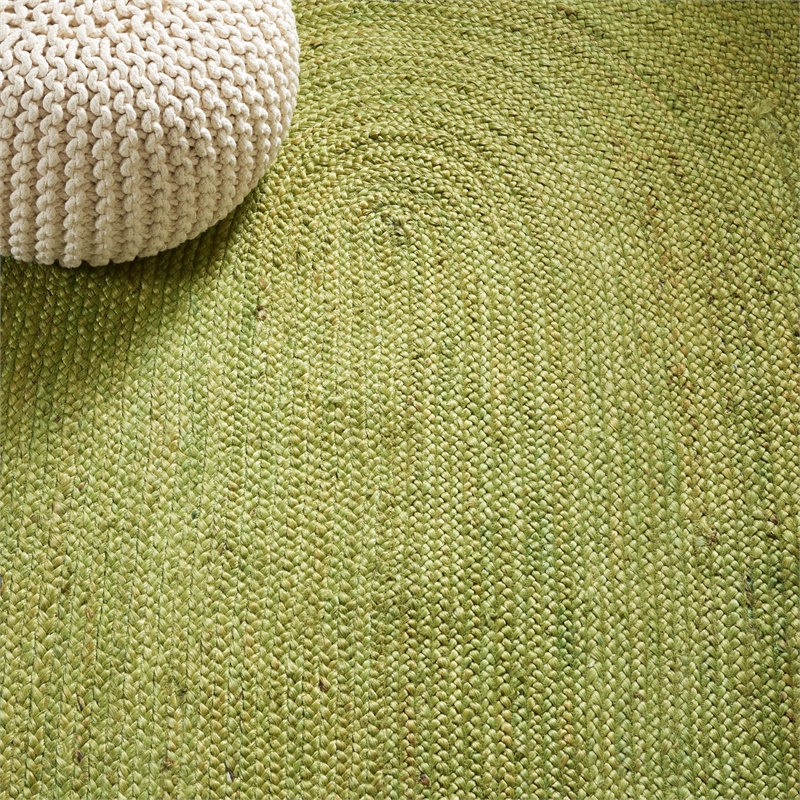 Safavieh Natural Fiber 9' Round Hand Woven Jute Rug in Green