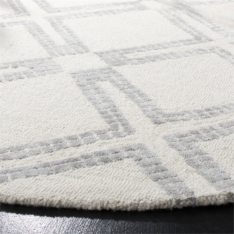Safavieh Bellagio 5' Round Hand Tufted Wool Rug in Ivory and Gray