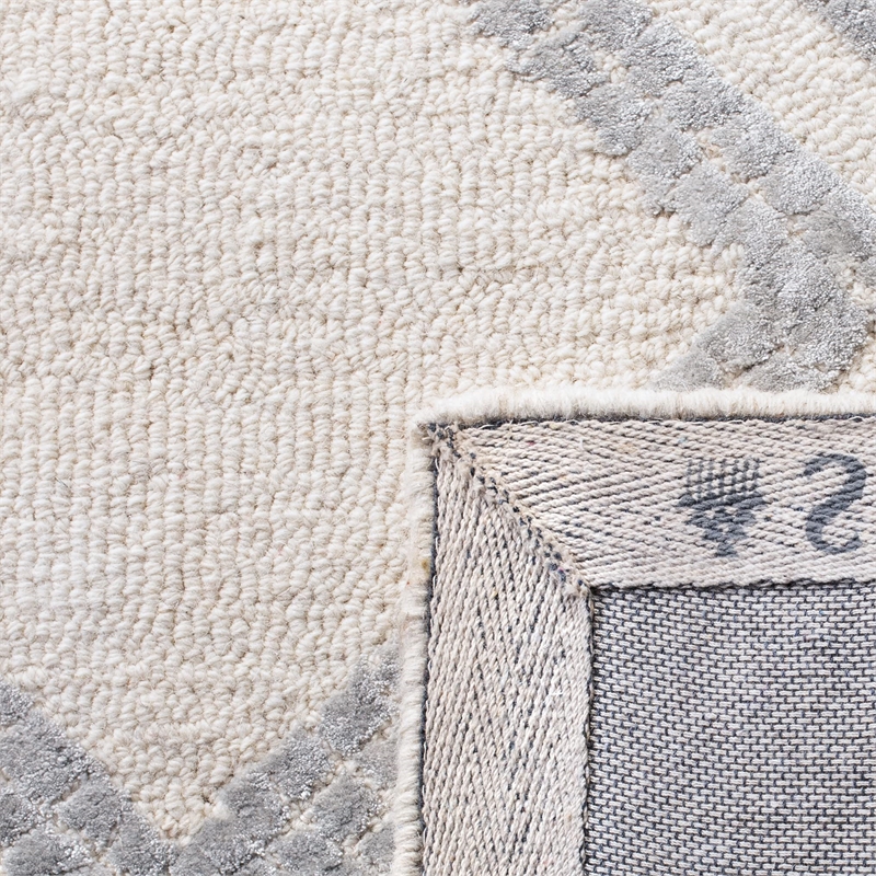 Safavieh Bellagio 5' Square Hand Tufted Wool Rug in Ivory and Gray