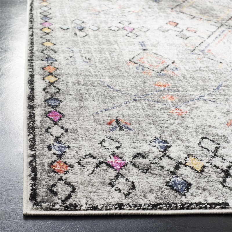 Safavieh Adirondack 4' x 6' Rug in Light Gray and Fuchsia