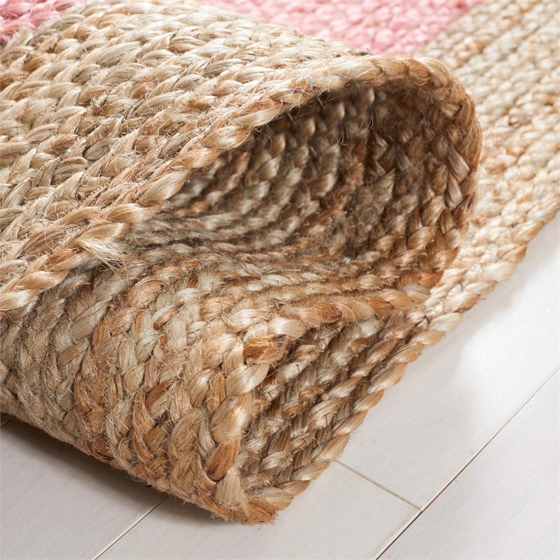 Safavieh Natural Fiber 7' Round Hand Woven Jute Rug in Pink