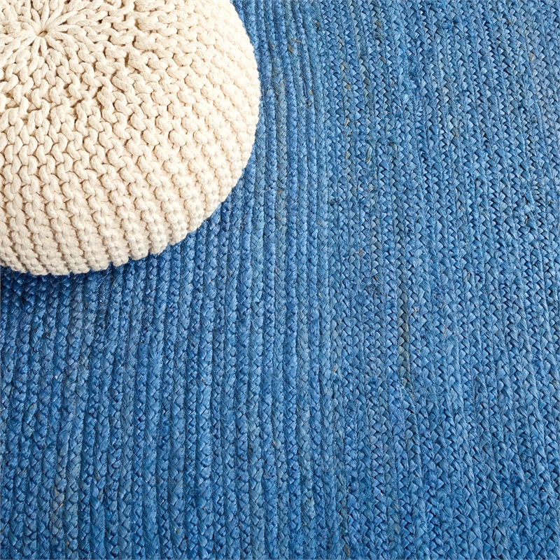 Safavieh Natural Fiber 7' Round Hand Woven Jute Rug in Royal Blue