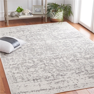 Safavieh Madison 4' x 6' Rug in Silver and Ivory