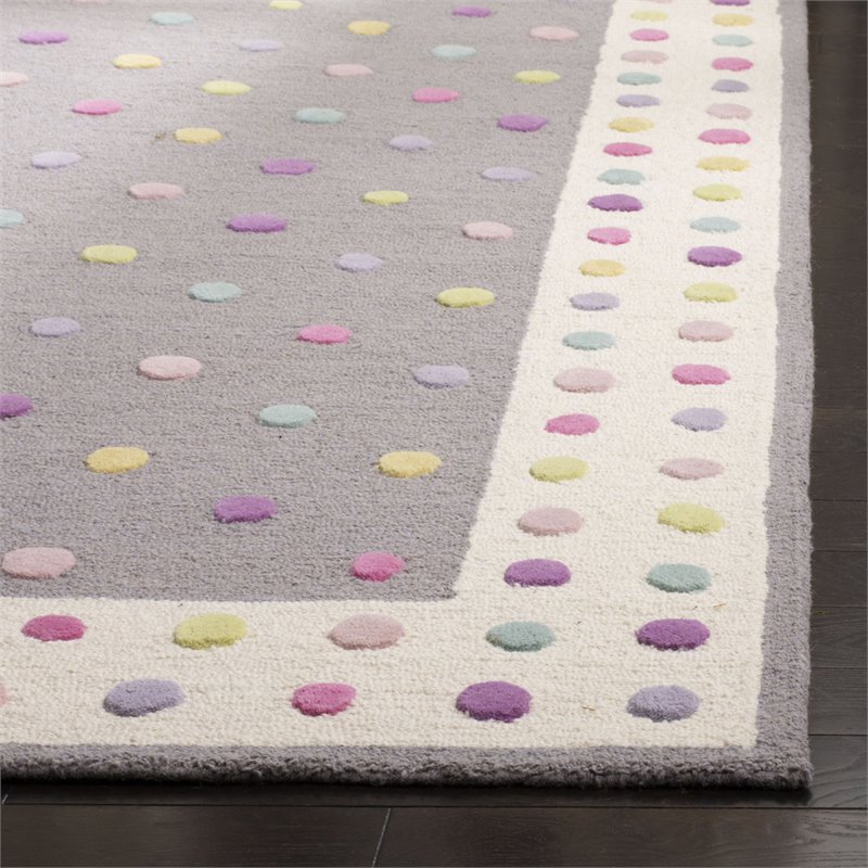 Safavieh 4' x 6' Hand Tufted Wool Rug in Gray and Ivory