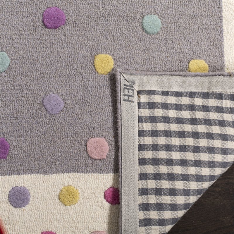 Safavieh 4' x 6' Hand Tufted Wool Rug in Gray and Ivory