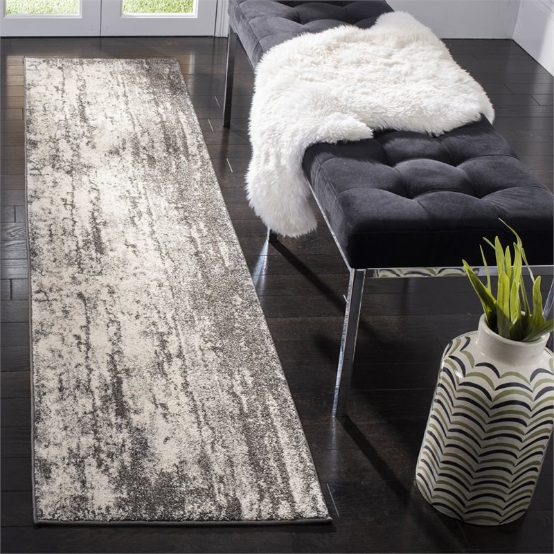 Safavieh Spirit 2' x 8' Runner Rug in Gray