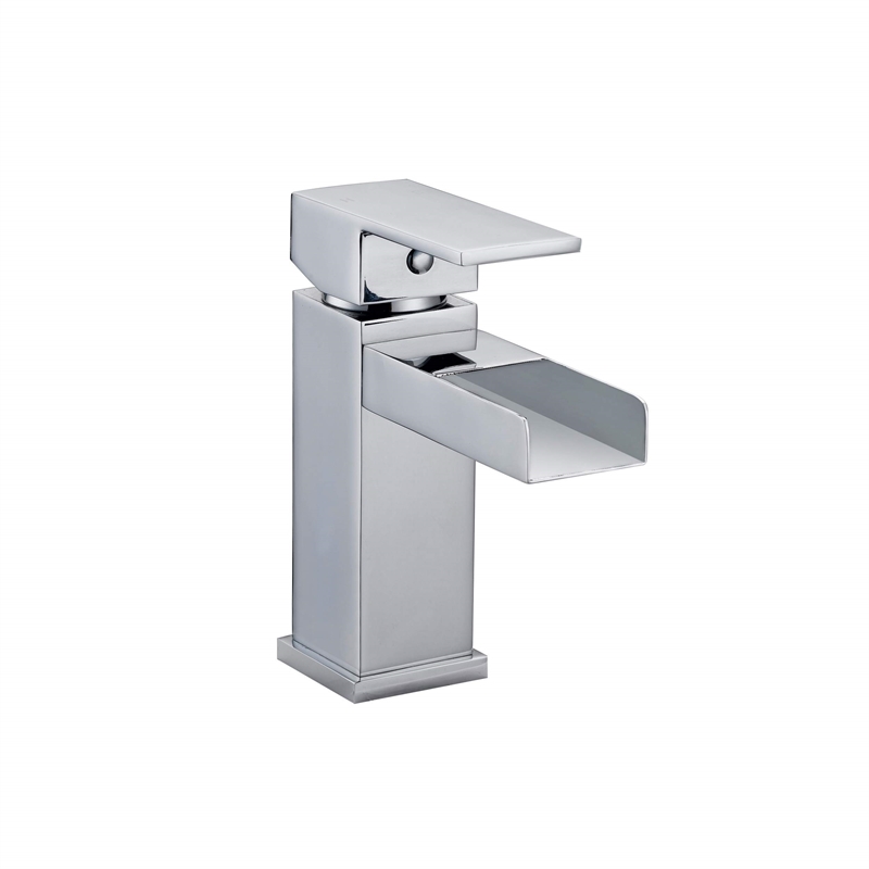 Safavieh Calm Bathroom Faucet in Chrome