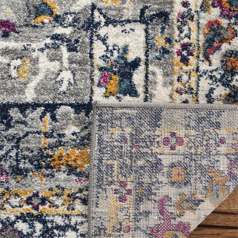 Safavieh Evoke 4' x 6' Rug in Gray and Navy