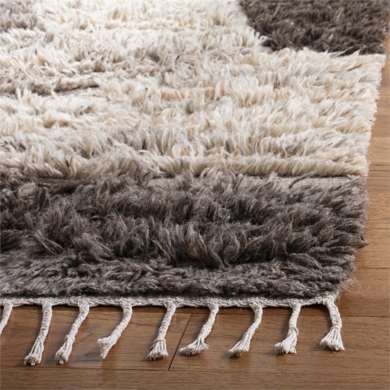Safavieh Kenya 9' x 12' Hand Knotted Shag Wool Rug in Ivory