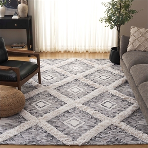 Safavieh Kenya 6' x 9' Hand Woven Shag Wool Rug in Charcoal and Ivory