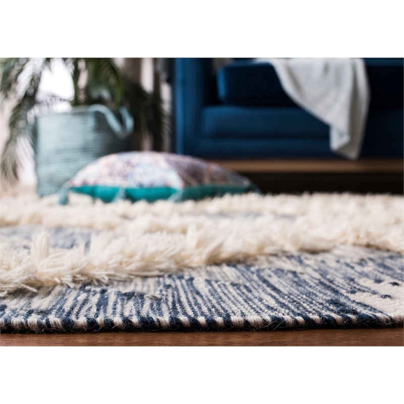 Safavieh Kenya 6' x 9' Hand Woven Shag Wool Rug in Blue and Ivory