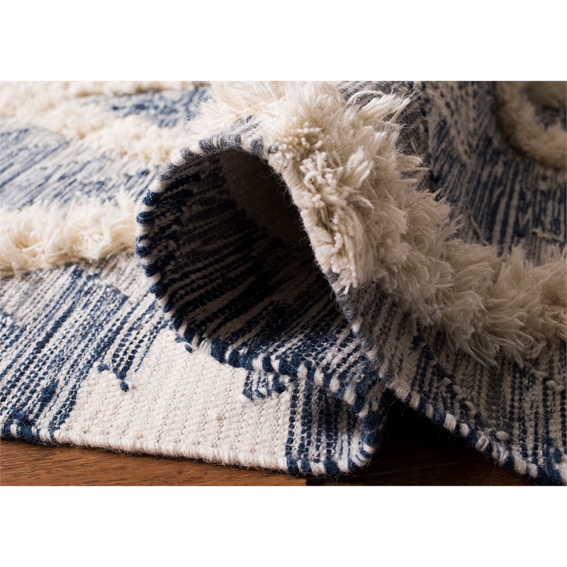 Safavieh Kenya 6' x 9' Hand Woven Shag Wool Rug in Blue and Ivory