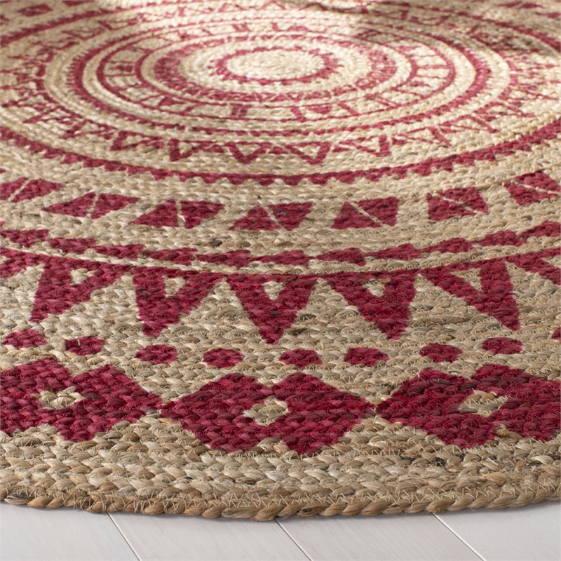 Safavieh Natural Fiber 6' Round Hand Woven Jute Rug in Fuchsia