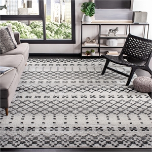 Safavieh Adirondack 9' x 12' Rug in Black and Ivory