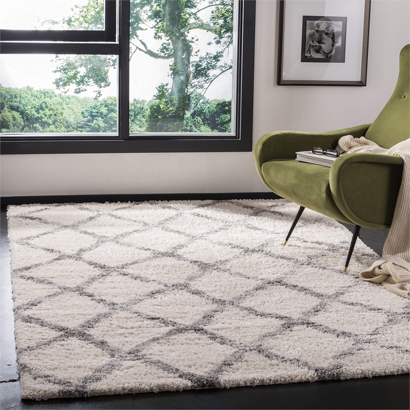 Safavieh Berber 4' x 6' Shag Rug in Ivory and Gray