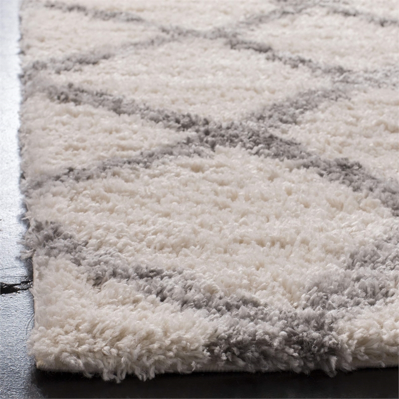 Safavieh Berber 4' x 6' Shag Rug in Ivory and Gray