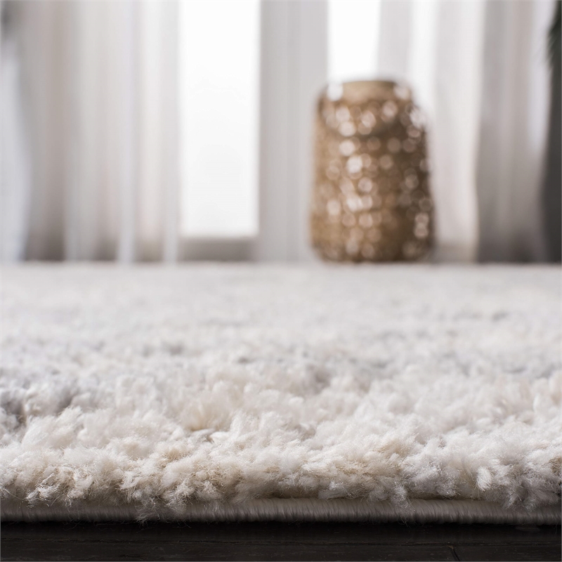 Safavieh Berber 4' x 6' Shag Rug in Ivory and Gray