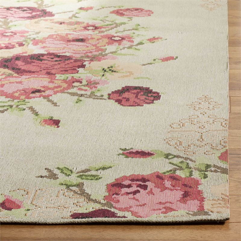 Safavieh Classic Vintage 5' x 8' Rug in Beige and Red