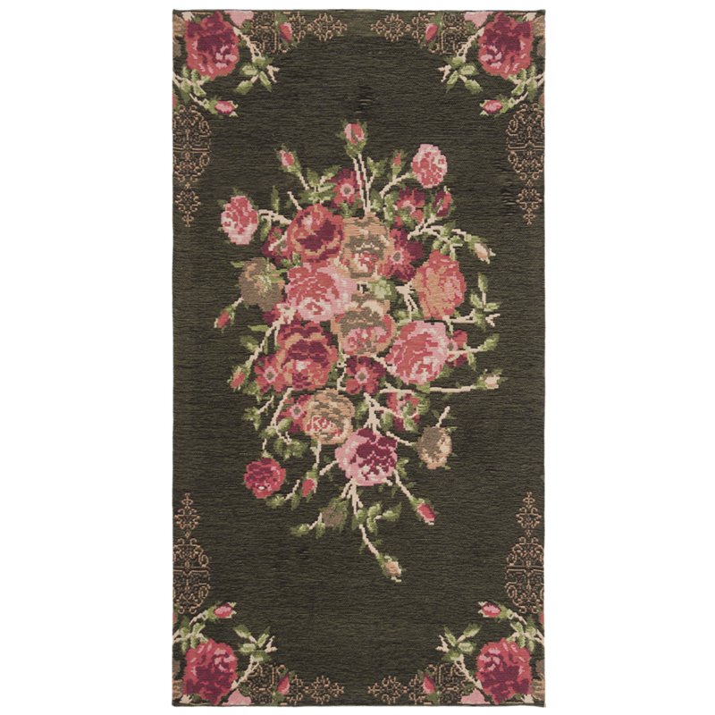 Safavieh Classic Vintage 5' x 8' Rug in Black and Red
