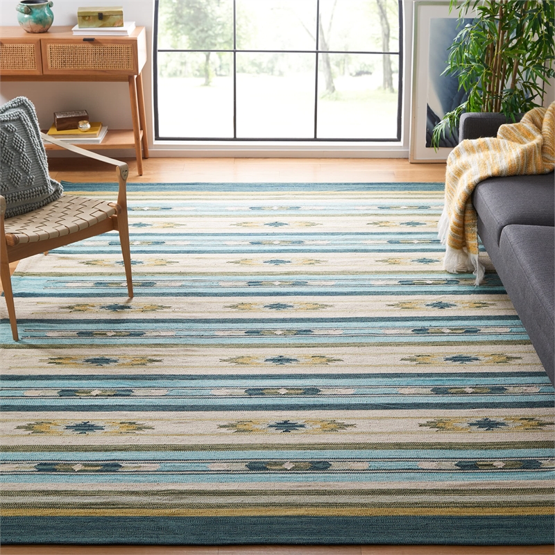 Safavieh Cotton Kilim 8' x 10' Hand Loomed Rug in Gray and Olive