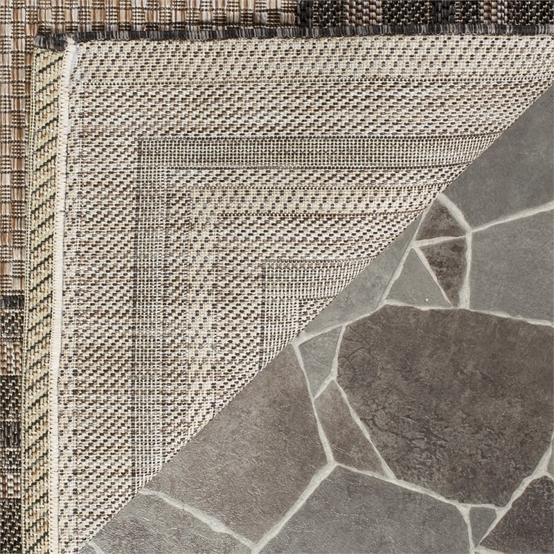 Safavieh Courtyard 5'3
