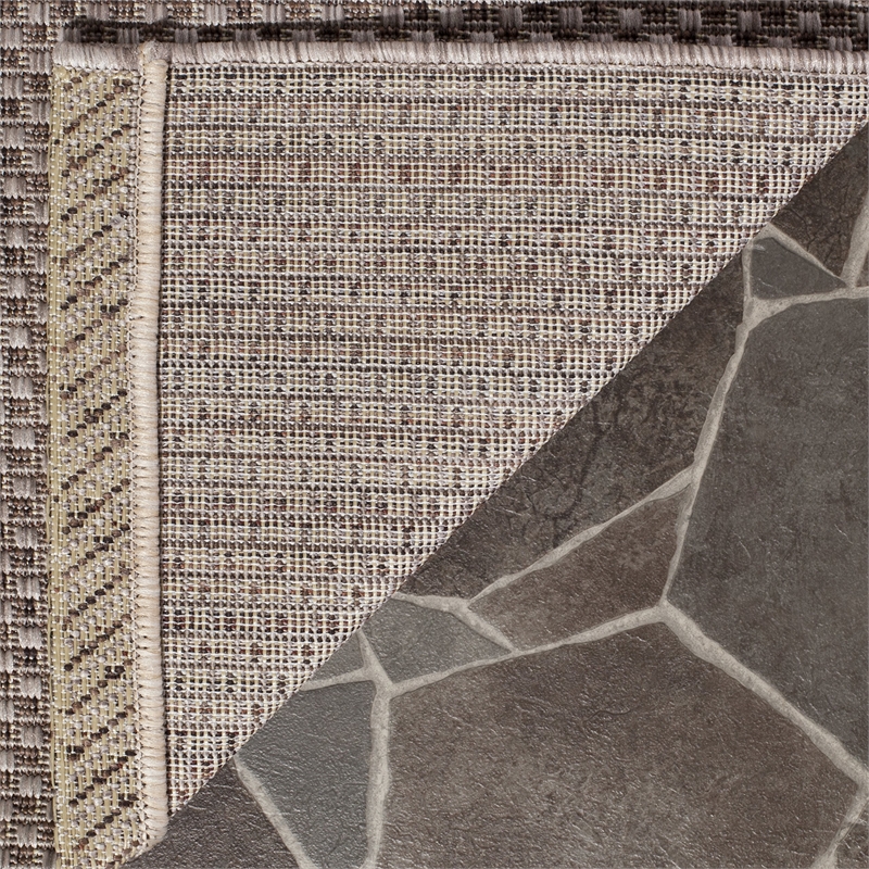 Safavieh Courtyard 5'3
