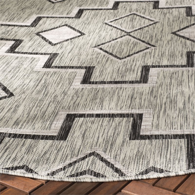 Safavieh Courtyard 5'3