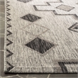 Safavieh Courtyard 2' x 3'7