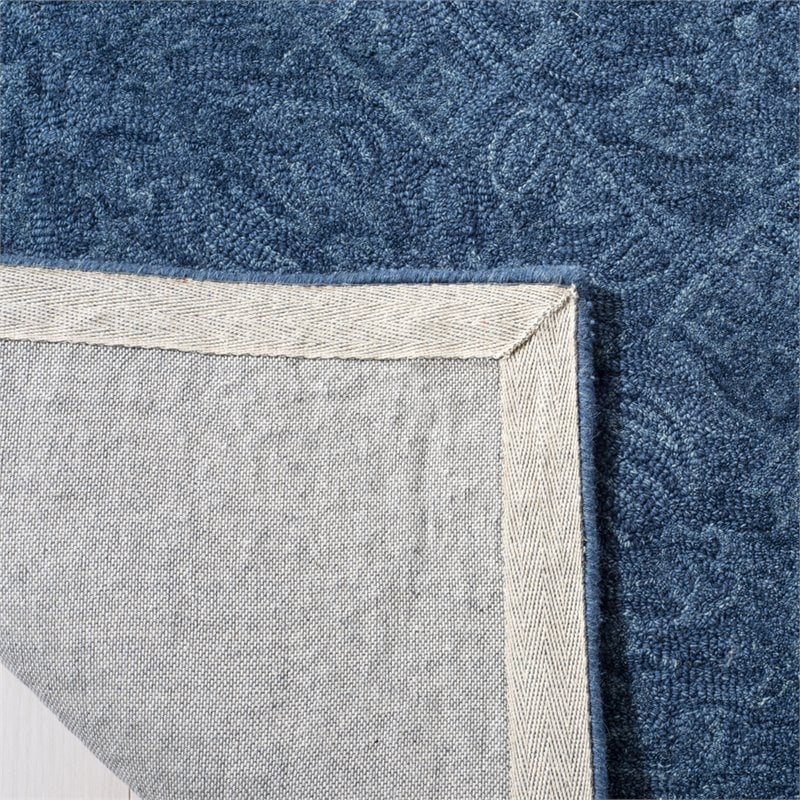 Safavieh Dip Dye 8' x 10' Hand Tufted Wool Rug in Navy Blue