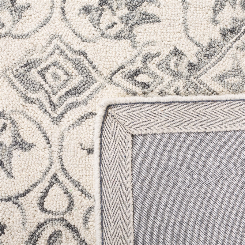 Safavieh Dip Dye 5' x 8' Hand Tufted Wool Rug in Gray and Ivory