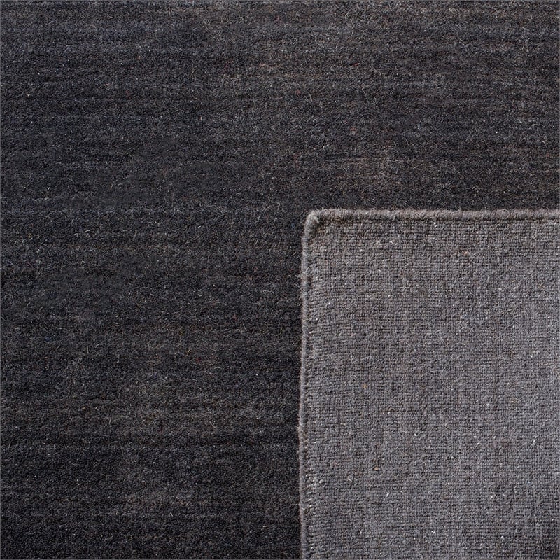 Safavieh Himalaya 4' x 6' Hand Tufted Wool Rug in Black