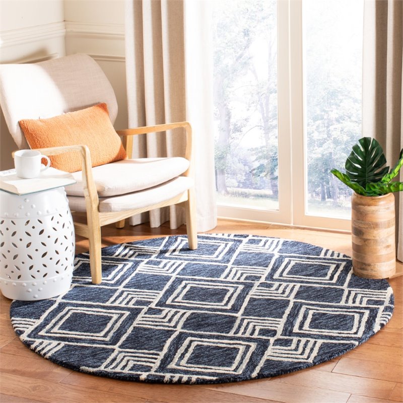 Safavieh Micro-Loop 5' Round Hand Tufted Wool Rug in Navy and Ivory