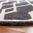 Safavieh Micro-Loop 5' Round Hand Tufted Wool Rug in Charcoal
