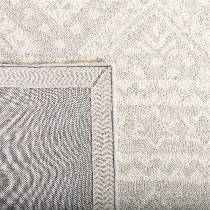 Safavieh Micro-Loop 2'3