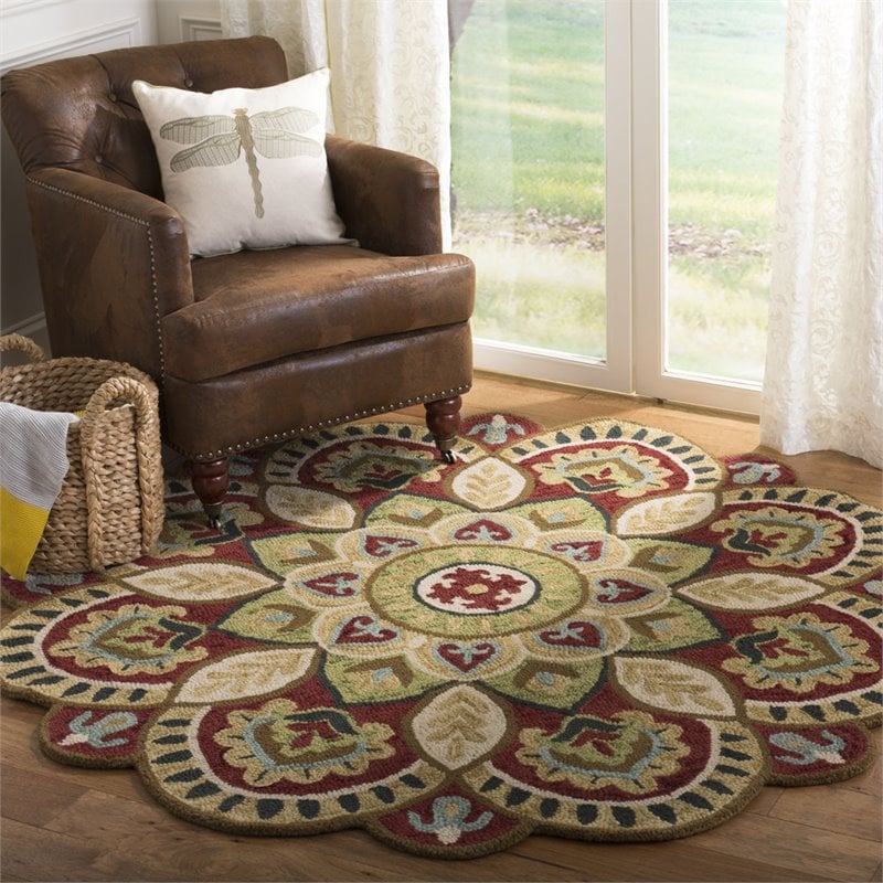 Safavieh Novelty 5' Round Hand Tufted Wool Rug in Red and Taupe