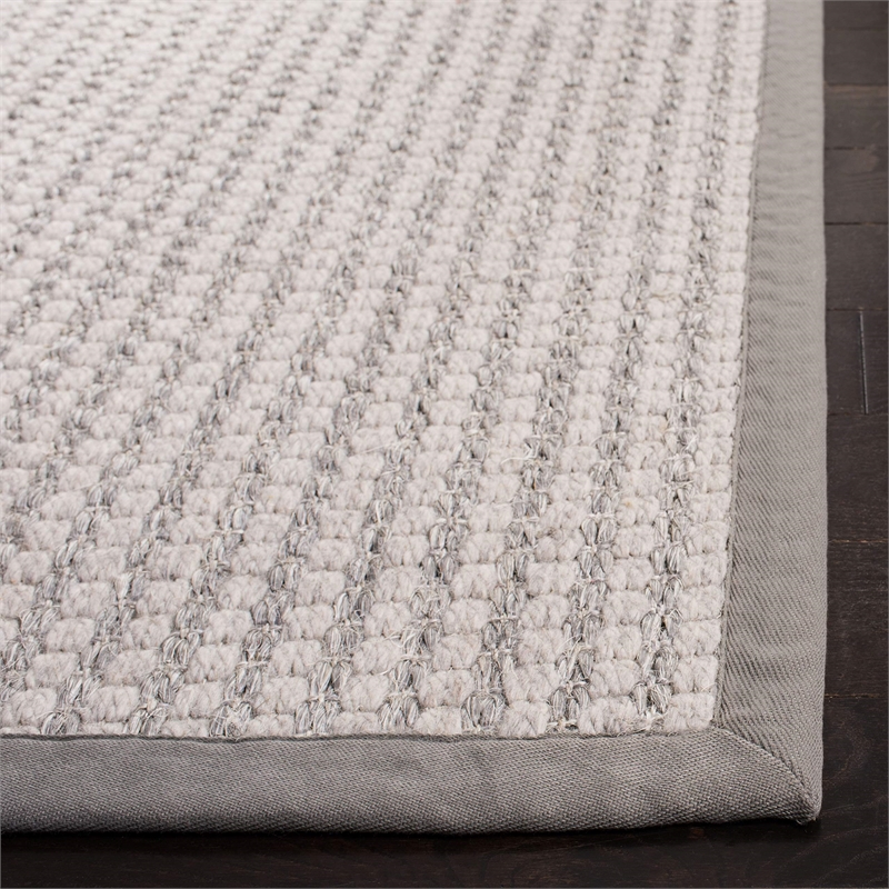 Safavieh Palm Beach 8' x 10' Hand Knotted Rug in Gray and Ivory