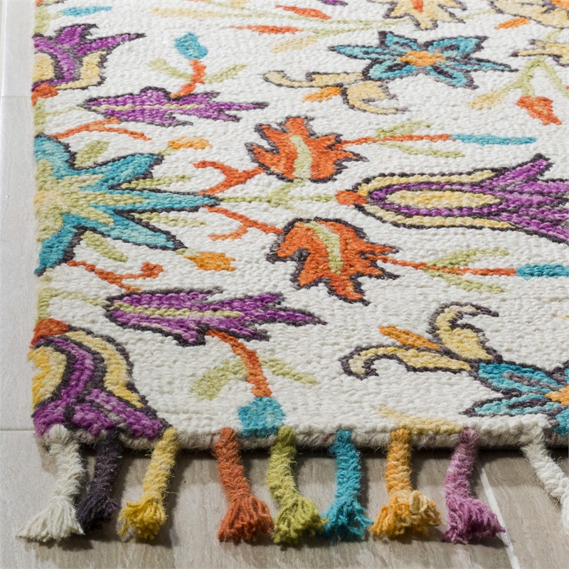 Safavieh Aspen 2' x 3' Hand Tufted Wool Rug in Ivory and Purple