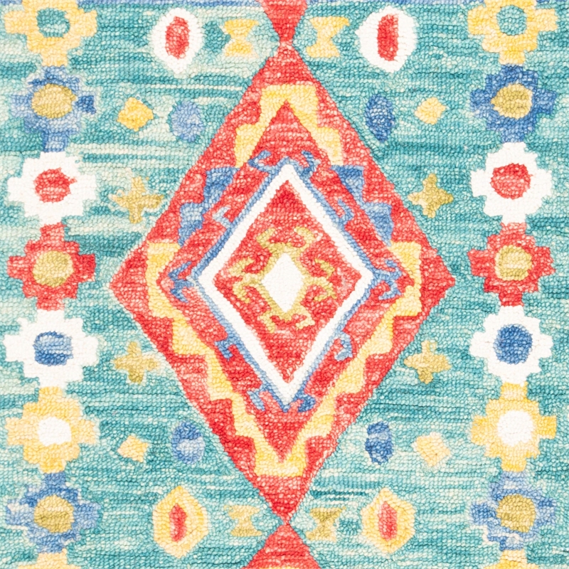 Safavieh Aspen 2' x 3' Hand Tufted Wool Rug in Green and Red
