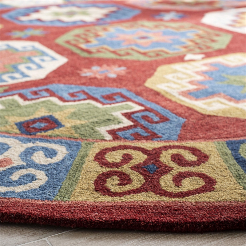 Safavieh Aspen 7' Round Hand Tufted Wool Rug in Red and Blue