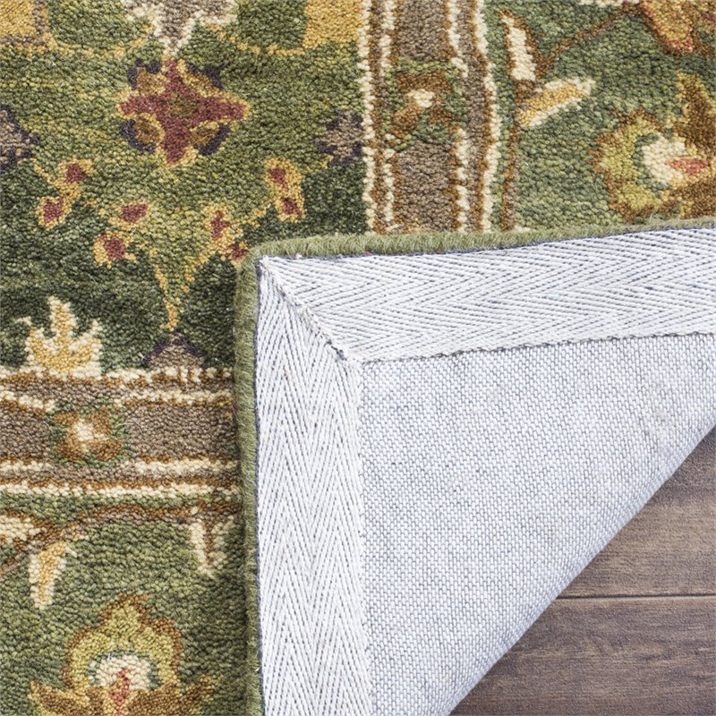 Safavieh Antiquity 4' x 6' Hand Tufted Wool Rug in Olive