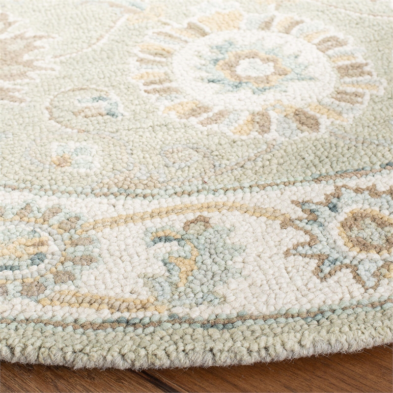 Safavieh Blossom 6' Round Hand Tufted Wool Rug in Sage and Ivory