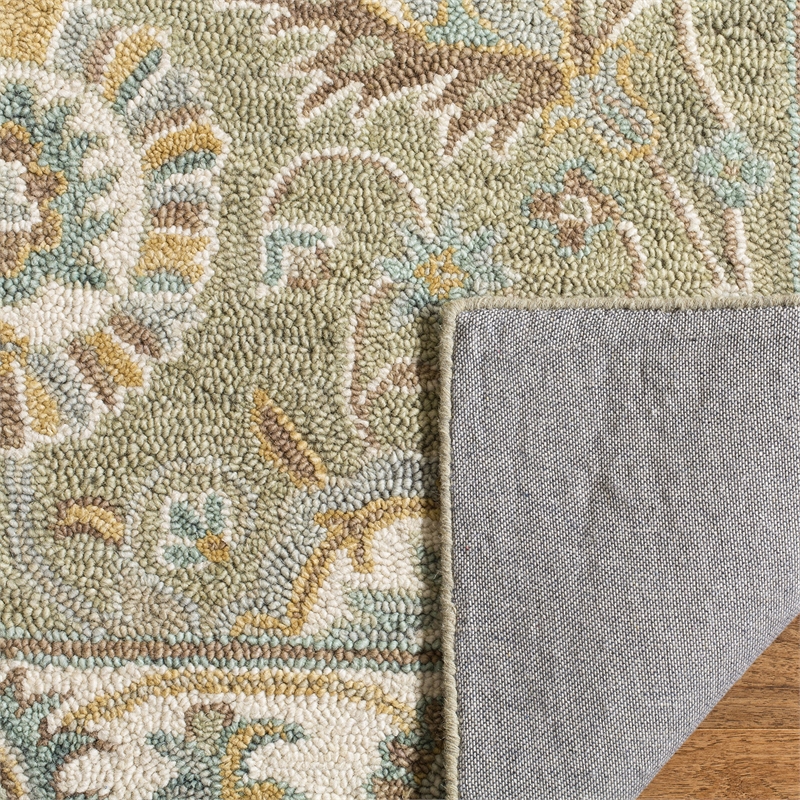 Safavieh Blossom 6' Round Hand Tufted Wool Rug in Sage and Ivory