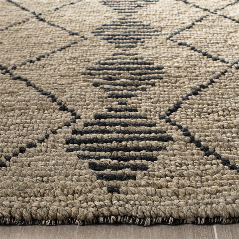 Safavieh Bohemian 2' x 3' Hand Loomed Jute Rug in Beige and Black