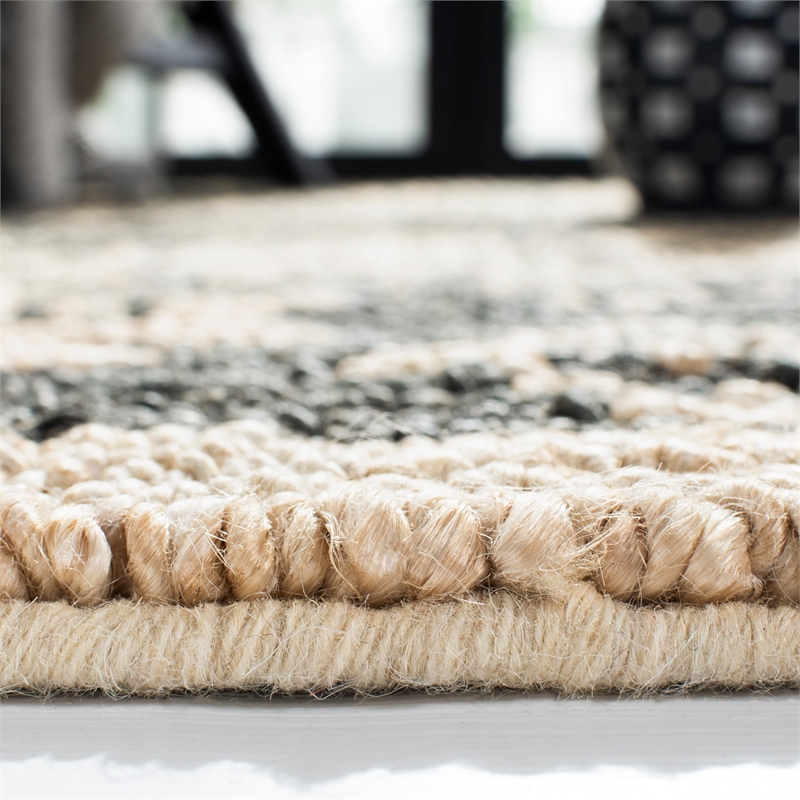Safavieh Bohemian 4' x 6' Hand Loomed Jute Rug in Gray and Beige