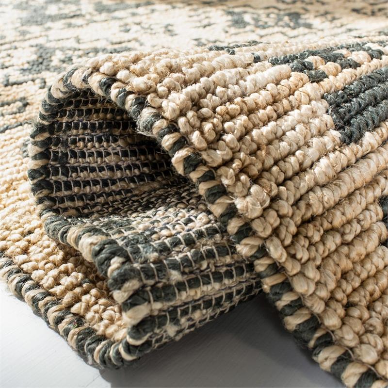 Safavieh Bohemian 4' x 6' Hand Loomed Jute Rug in Gray and Beige