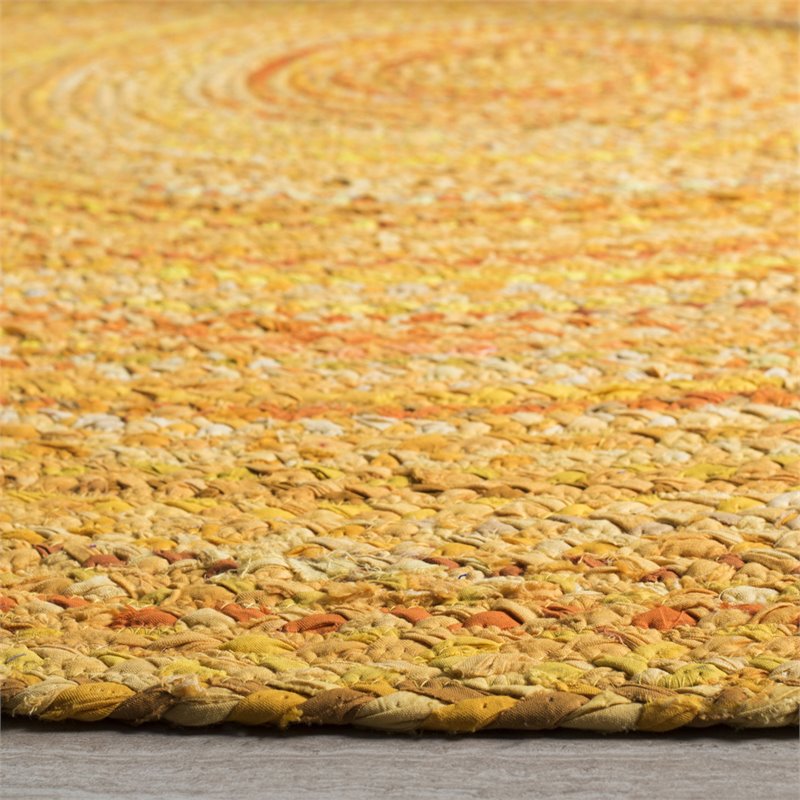Safavieh Braided 3' Round Hand Woven Rug in Gold