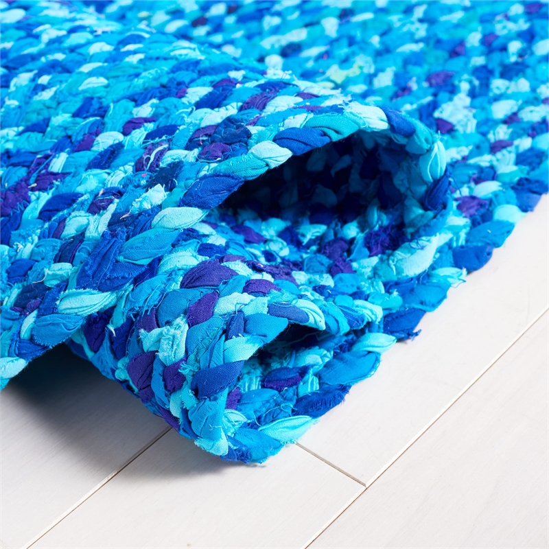 Safavieh Braided 5' Round Hand Woven Rug in Turquoise