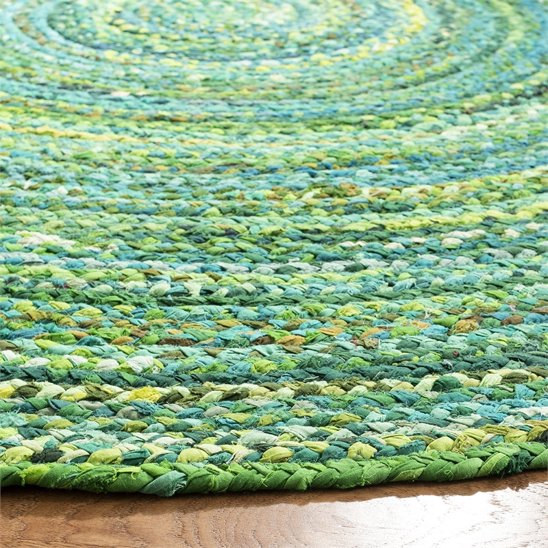 Safavieh Braided 5' Round Hand Woven Rug in Green