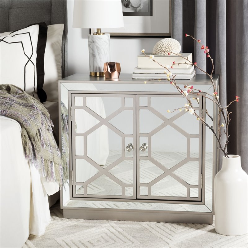Safavieh Juniper Mirrored Accent Chest in Champagne